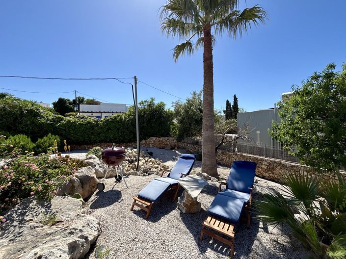 Image No.19-3 Bed House for sale