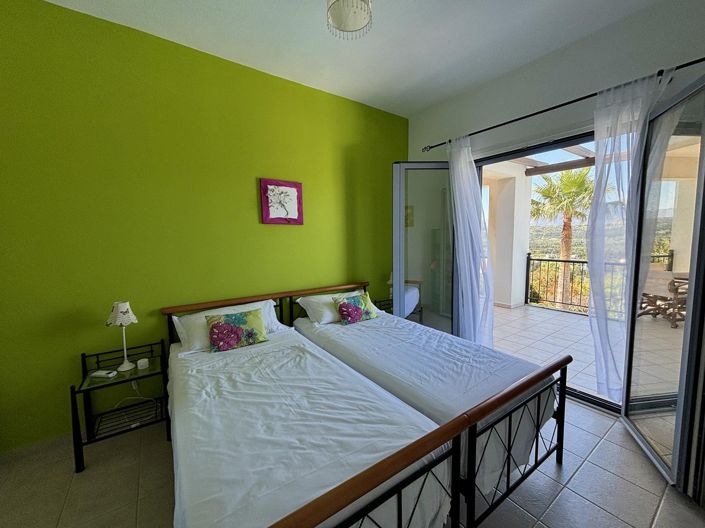 Image No.21-3 Bed House for sale