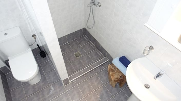 Image No.16-2 Bed Property for sale
