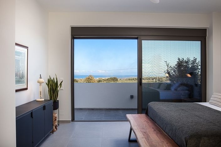 Image No.14-12 Bed House for sale