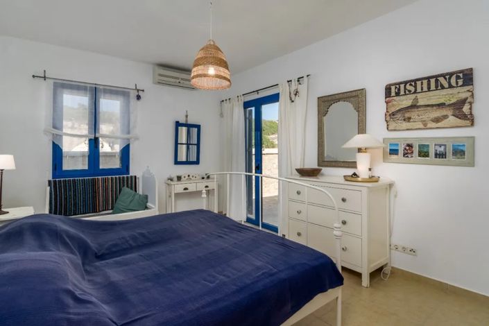 Image No.17-3 Bed House for sale