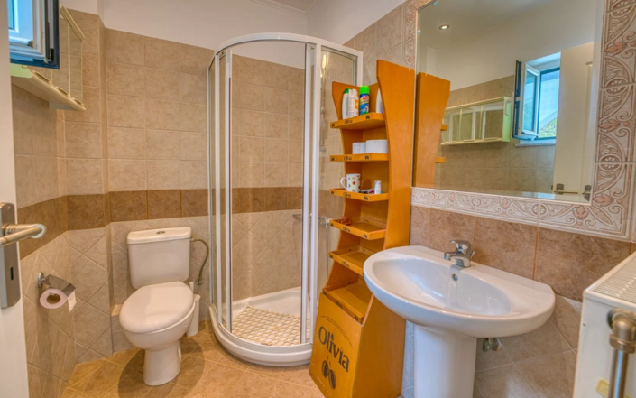 Image No.15-2 Bed House for sale