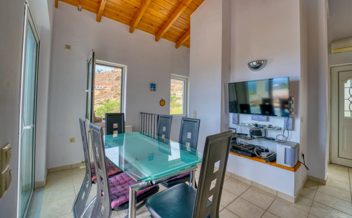 Image No.17-2 Bed House for sale