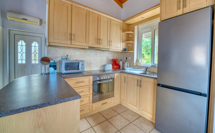 Image No.20-2 Bed House for sale