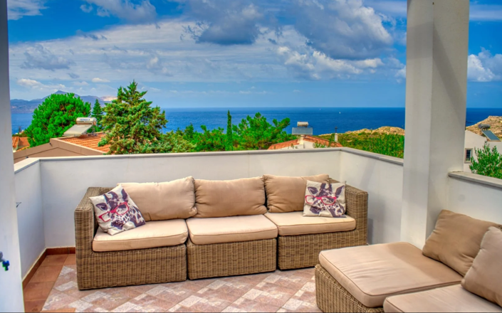 Image No.25-2 Bed House for sale