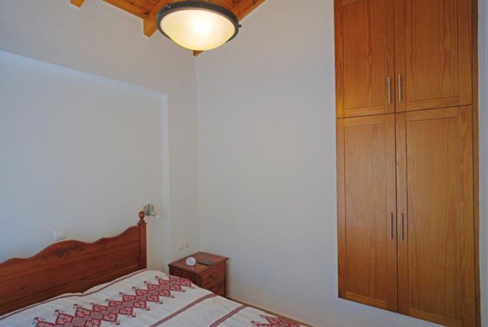 Image No.21-2 Bed House for sale