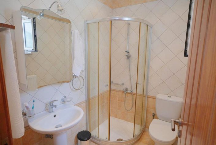 Image No.23-2 Bed House for sale