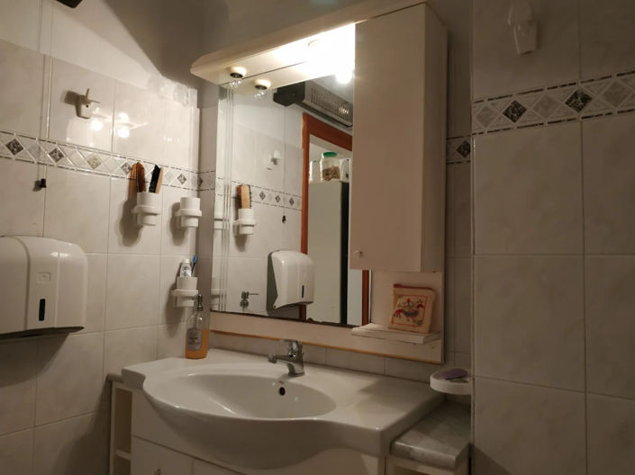 Image No.7-4 Bed House for sale