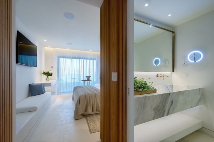 Image No.18-15 Bed House for sale