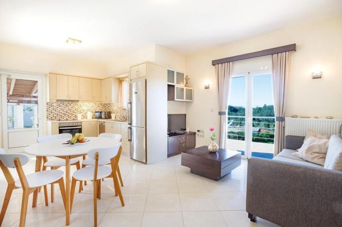 Image No.6-3 Bed House for sale