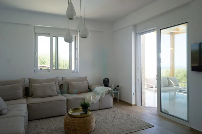 Image No.3-3 Bed House for sale