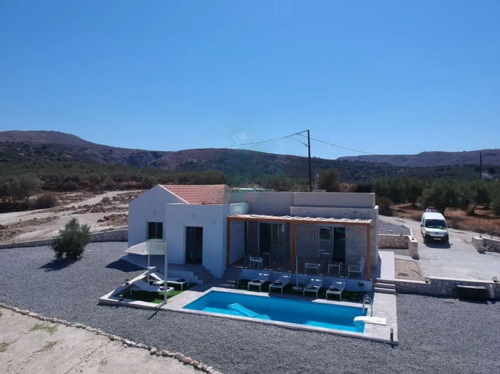 Image No.8-3 Bed House for sale