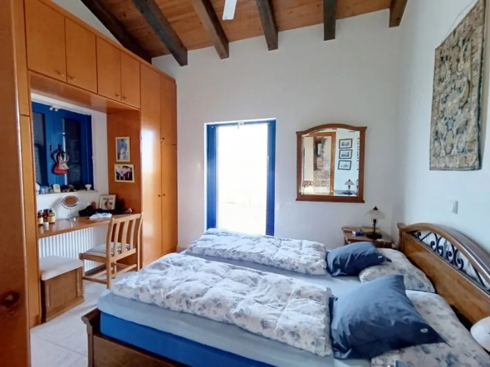 Image No.13-2 Bed House for sale