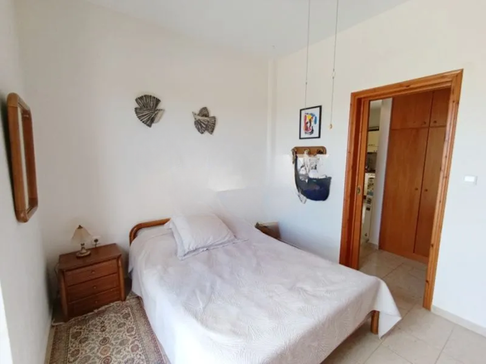 Image No.17-2 Bed House for sale