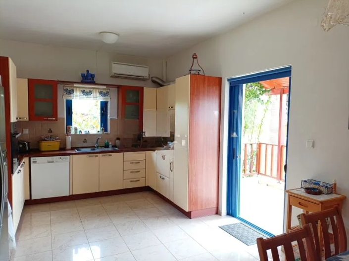 Image No.18-2 Bed House for sale