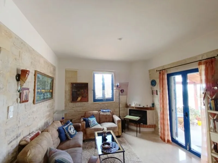 Image No.22-2 Bed House for sale