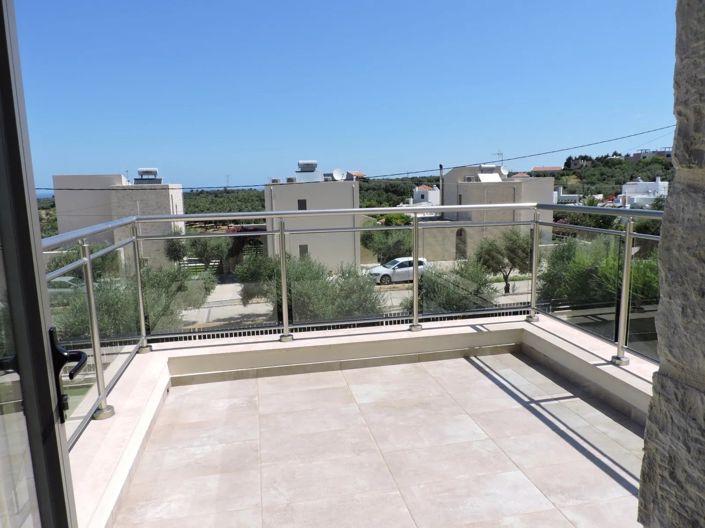 Image No.20-2 Bed House for sale