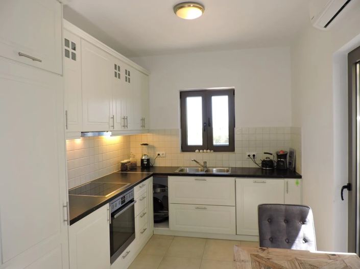 Image No.3-2 Bed House for sale