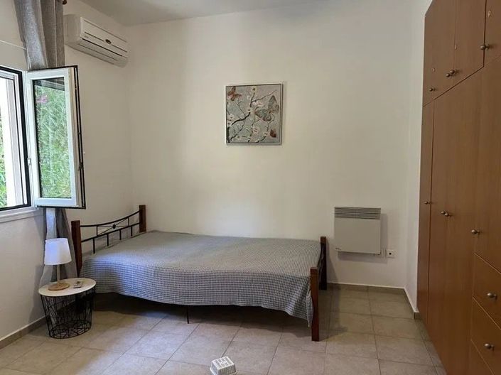 Image No.17-2 Bed House for sale