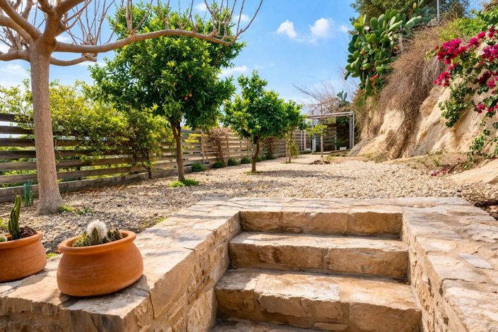 Image No.3-4 Bed House for sale