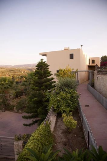 Image No.37-4 Bed House for sale