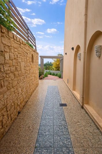 Image No.4-4 Bed House for sale