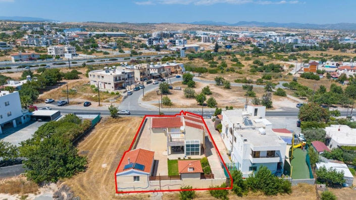 Image No.5-4 Bed Property for sale