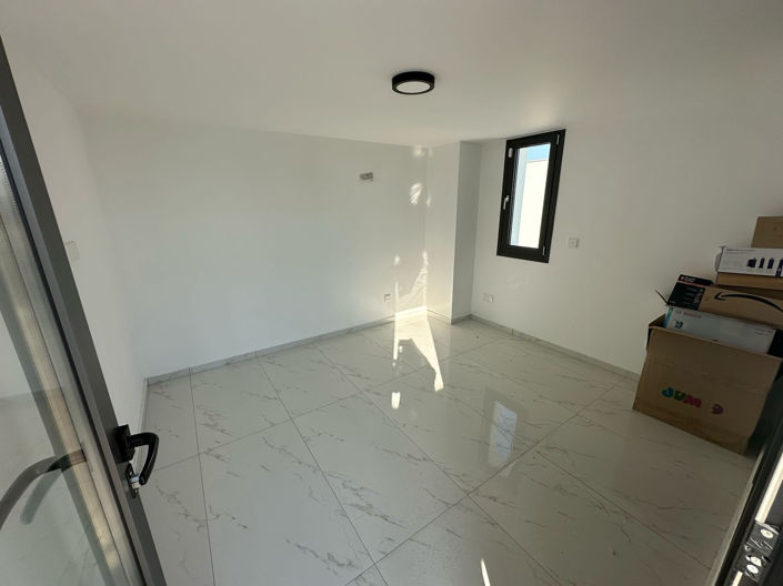 Image No.21-Propriété de 4 chambres à vendre à Leivadia