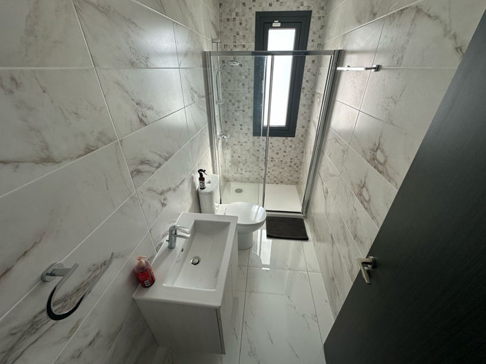 Image No.22-4 Bed House for sale