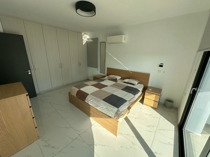 Image No.26-4 Bed House for sale