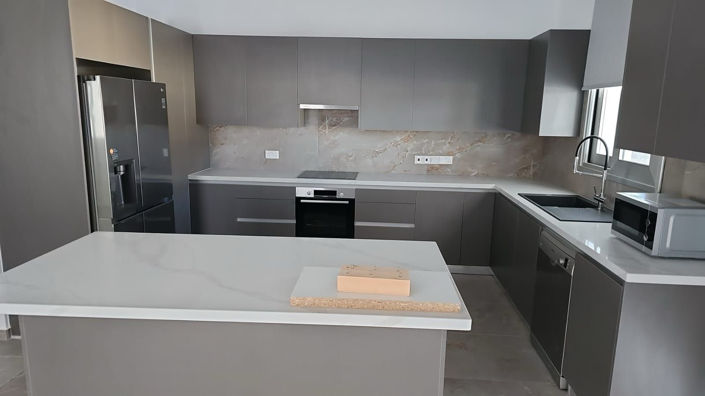 Image No.2-Propriété de 3 chambres à vendre à Larnaca