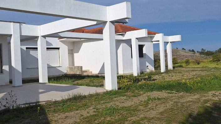Image No.6-Propriété de 5 chambres à vendre à Larnaca