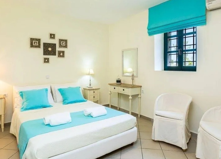 Image No.12-2 Bed House for sale