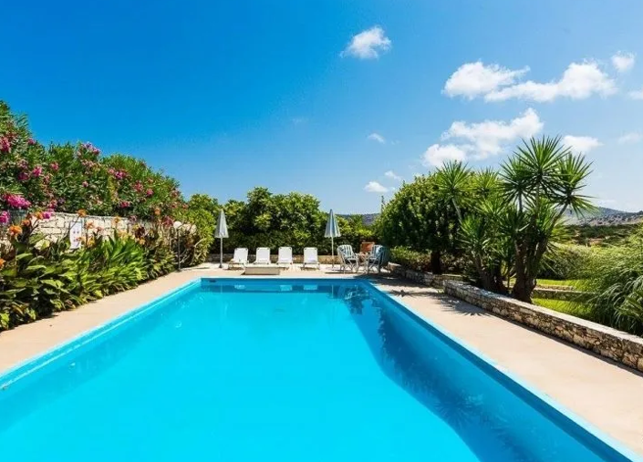 Image No.2-2 Bed House for sale