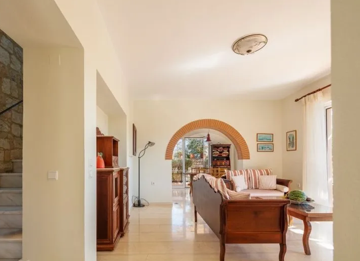Image No.22-3 Bed House for sale