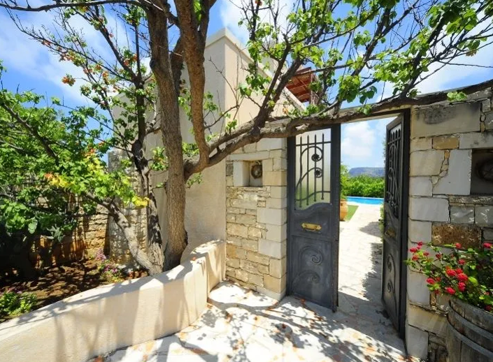 Image No.24-3 Bed House for sale