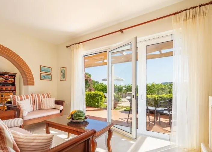 Image No.6-3 Bed House for sale