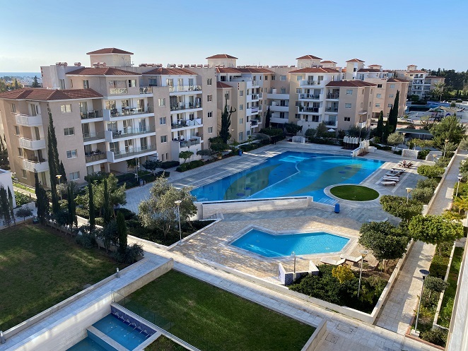 Image No.15-2 Bed Property for sale