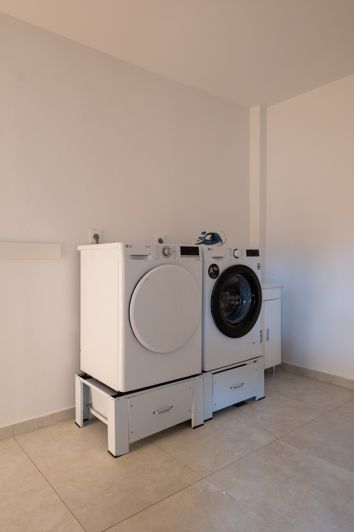 Image No.14-4 Bed House for sale