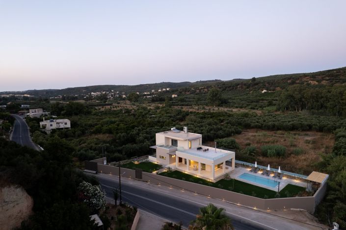 Image No.2-4 Bed House for sale