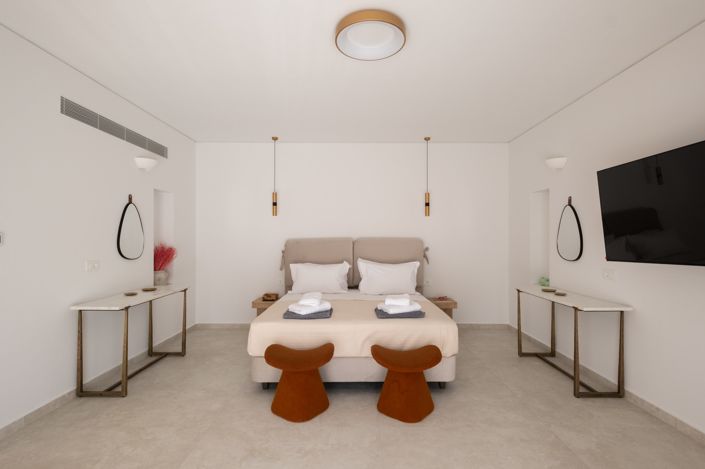 Image No.30-4 Bed House for sale