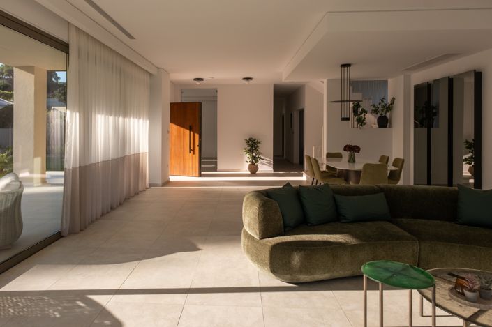 Image No.35-4 Bed House for sale