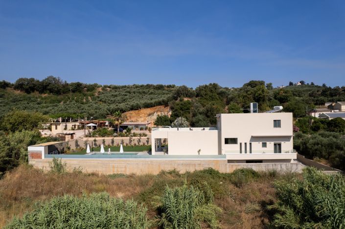 Image No.8-4 Bed House for sale