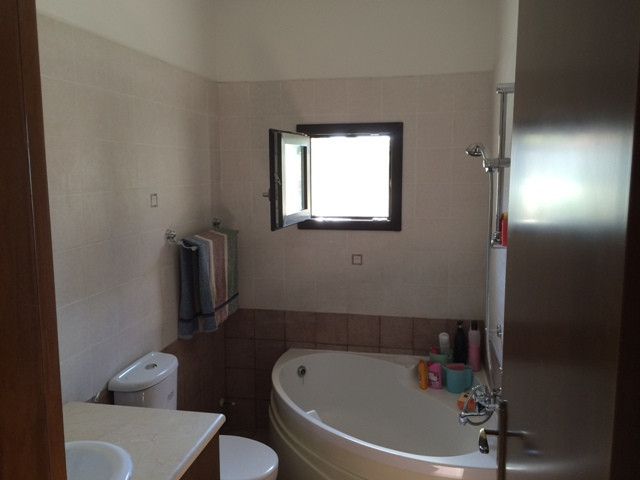 Image No.27-4 Bed Property for sale