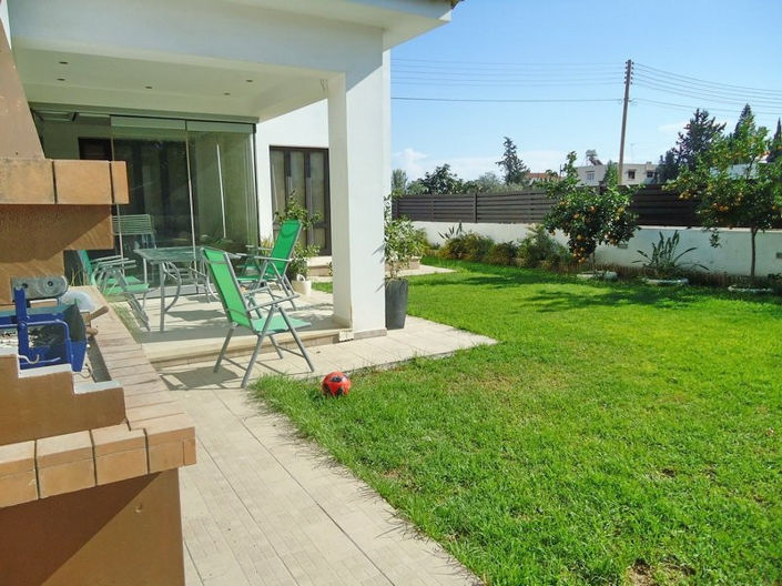Image No.20-Propriété de 4 chambres à vendre à Larnaca
