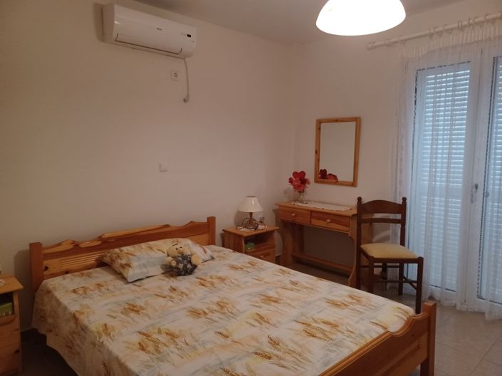 Image No.13-3 Bed House for sale