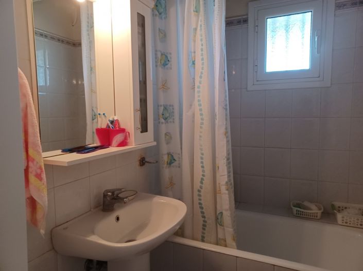 Image No.15-3 Bed House for sale