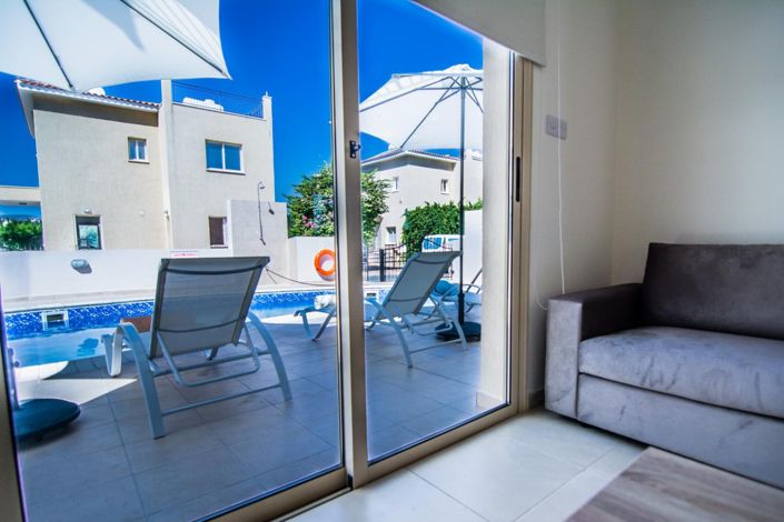 Image No.4-3 Bed Property for sale