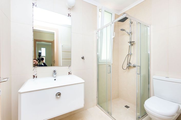 Image No.16-4 Bed House for sale