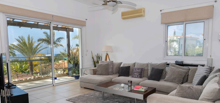 Image No.2-4 Bed House for sale